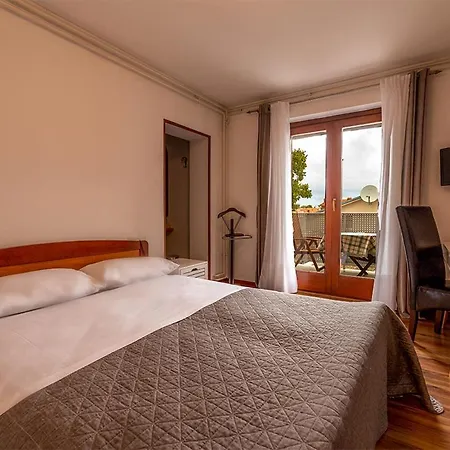 Val Konukevi Rovinj