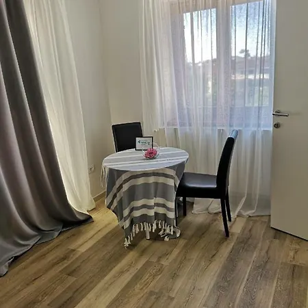 Val בית הארחה